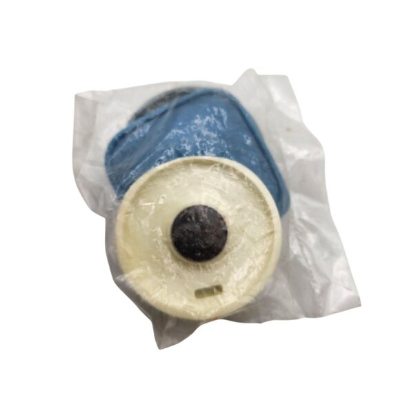 Tupperware new Vintage fridge magnets - Picture 2 of 2